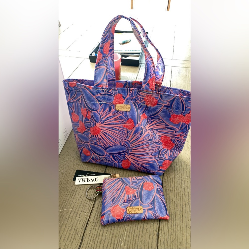 Loretta mini bay & Loretta Teeny Pouch by Consuela